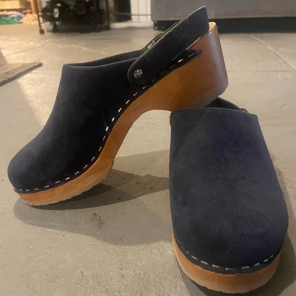 Hanna anderson kids clogs